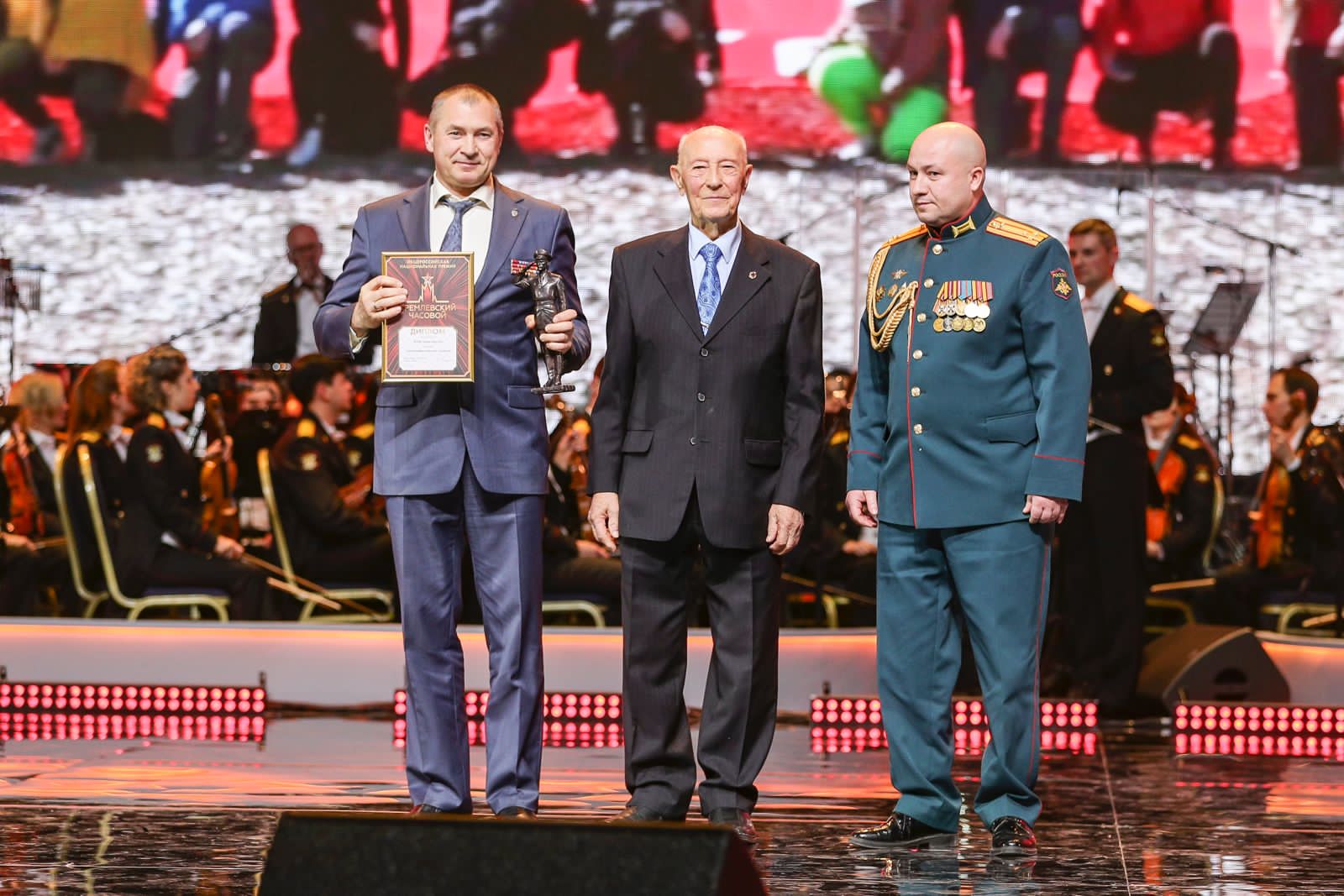 Кремлевский часовой. Дмитрий Саблин награжден